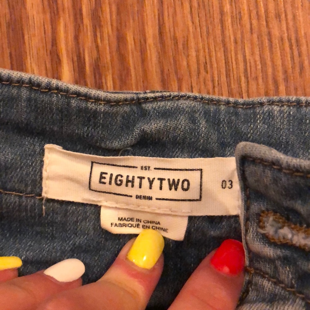 Jeans - Picture 2 of 3